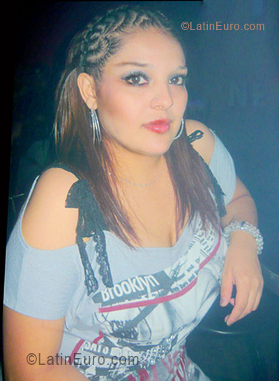 Date this delightful Mexico girl Veronica from Monterrey MX244
