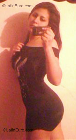 Date this funny Ecuador girl Touchme from Quito EC52