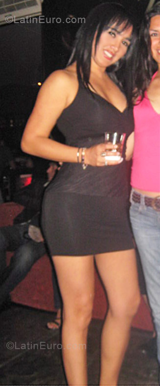 Date this sensual Peru girl Evelyn from Lima PE395