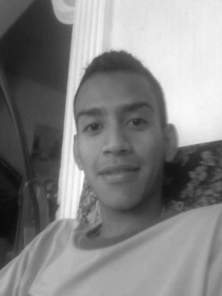 Date this tall Colombia man Andres from Pereira CO5864