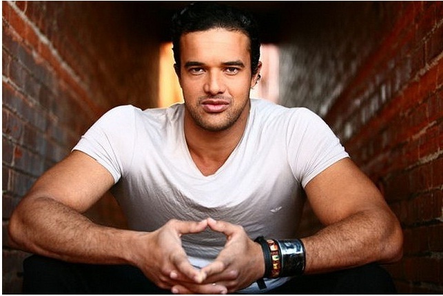 Date this hot Colombia man Richard from Cali CO5998