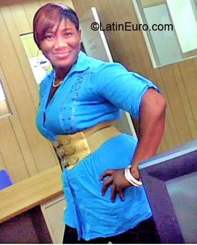 Date this voluptuous Jamaica girl Kern from St. Elizabeth JM187
