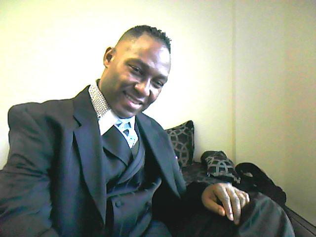 Date this good-looking Dominican Republic man Michael from new york ny. DO6769