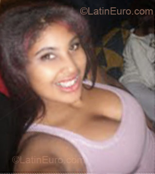 Date this charming Brazil girl Carlinha from Catu BR6242