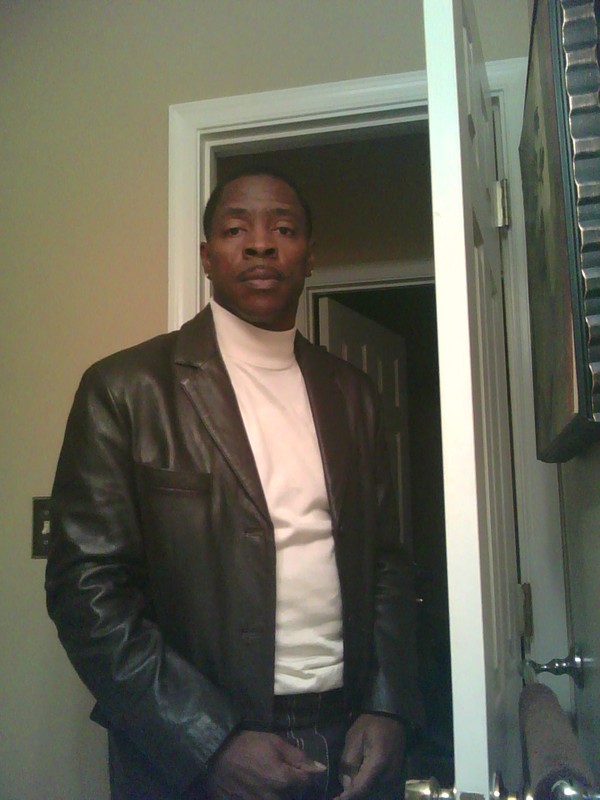 Date this lovely Dominican Republic man Troyb1 from Columbia DO6933