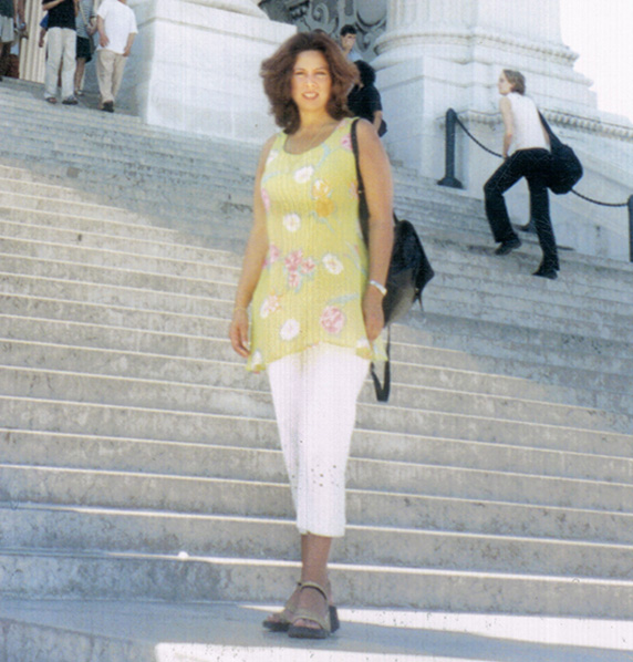 Date this stunning Peru girl Guiselle from Chiclayo PE463