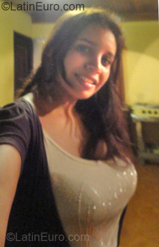 Date this hot Ecuador girl Diana Paola from Bahia De Caraquez EC94
