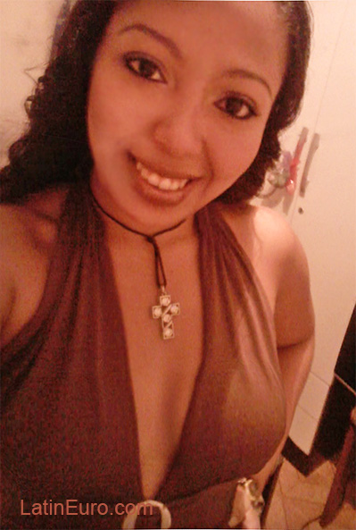 Date this young Brazil girl Paola from Belem BR6330