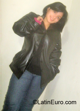 Date this fun Peru girl Nalleli from Lima PE471