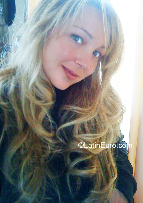 Date this attractive Uruguay girl Alis from Monteviedo UY10