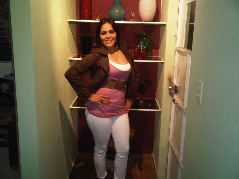 Date this foxy Panama girl Regina from Panama PA95