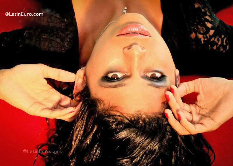 Date this voluptuous Brazil girl Eduarda from Ilheus BR6139