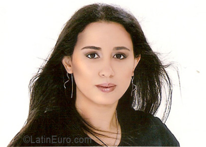 Date this foxy Brazil girl Thais from Curitiba BR5825