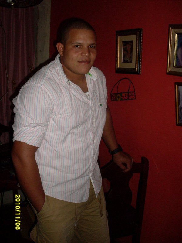 Date this cute Dominican Republic man Warning from Dajabon DO8317