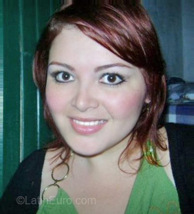 Date this attractive Costa Rica girl LindaVi from San Jose CR70