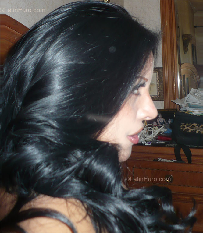 Date this good-looking Mexico girl Cecilia from Torreon MX378