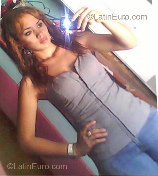Date this stunning Honduras girl Nancy from Tegucigalpa HN405