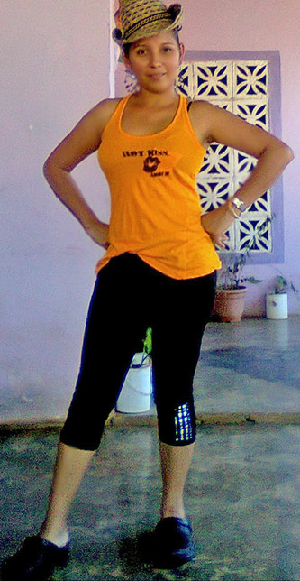 Date this sultry Panama girl Iris from David PA156