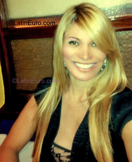 Date this charming Spain girl Ana from Oviedo ES208