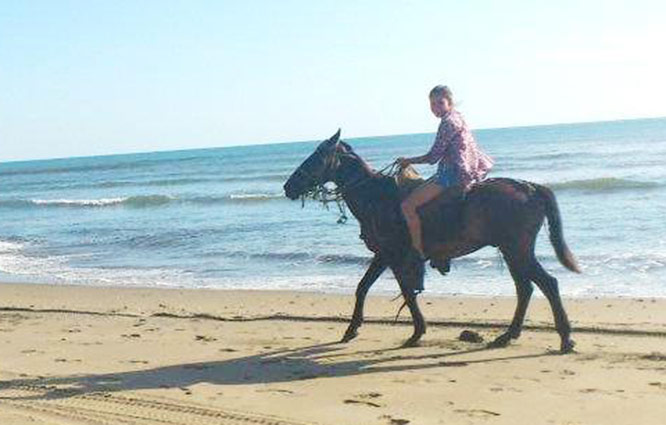 Date this lovely Nicaragua girl Evie from Managua NI53