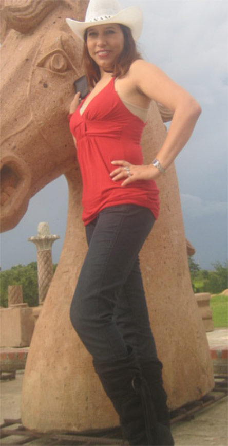 Date this attractive Panama girl Iliana from Panama PA181