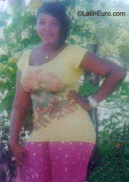 Date this hot Jamaica girl Tasha from St Mary JM392