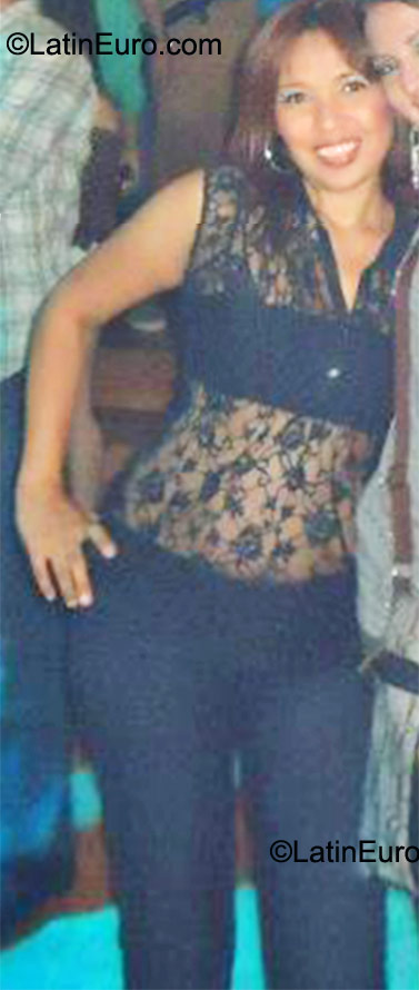 Date this lovely Nicaragua girl Claudia from Managua NI69