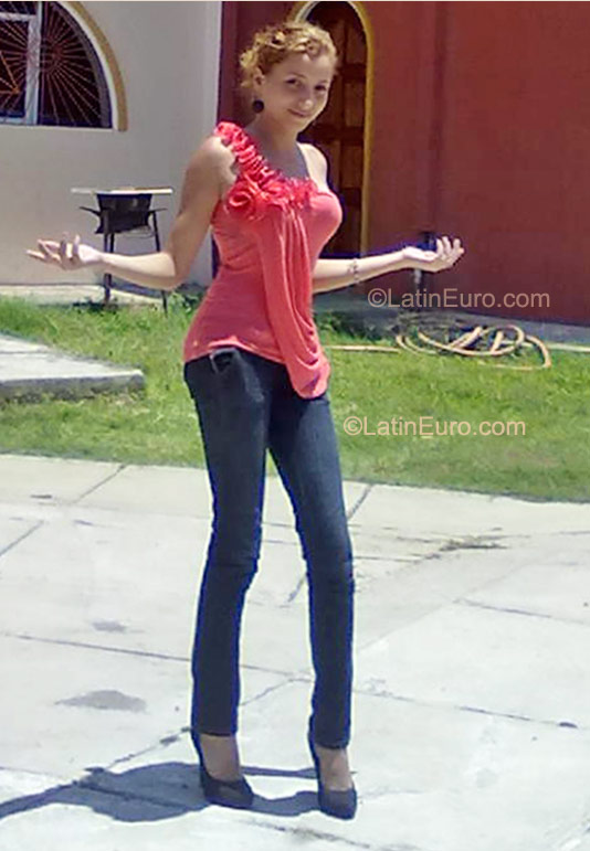 Date this georgeous Nicaragua girl Lale from Managua NI73