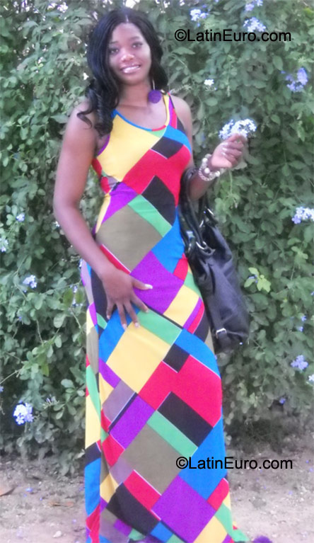 Date this funny United States girl Keisha from Baltimore US13288