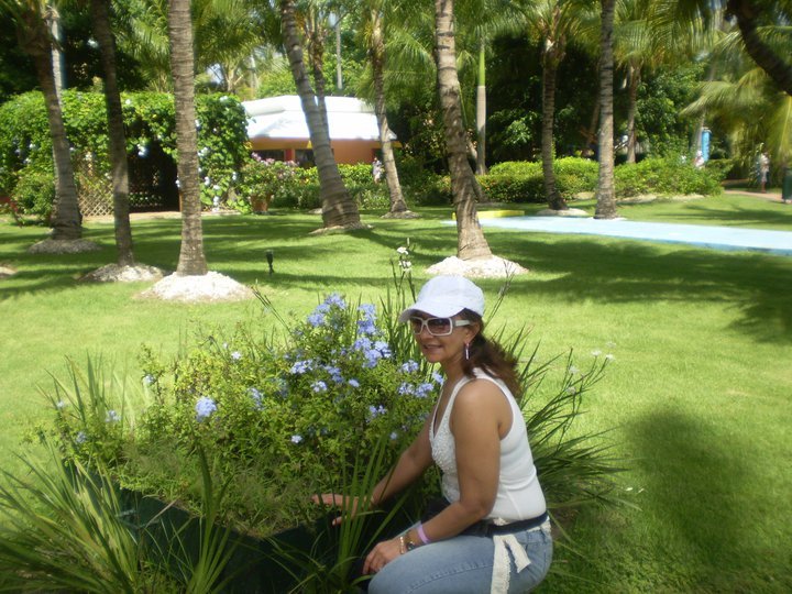 Date this gorgeous United States girl Mayra from Columbus US11923