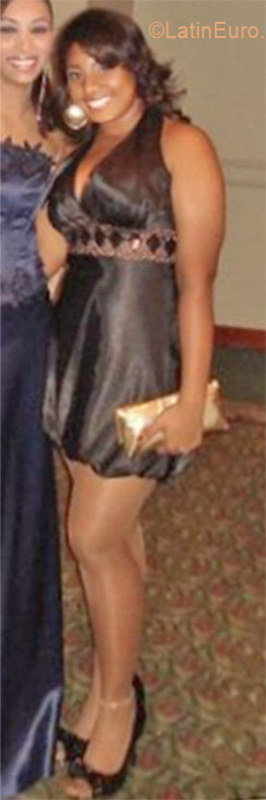 Date this charming Panama girl Casandra from Panama City PA219