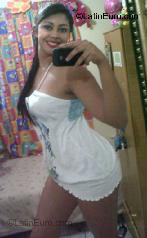 Date this athletic Honduras girl Valery from Francisco Morazan HN545