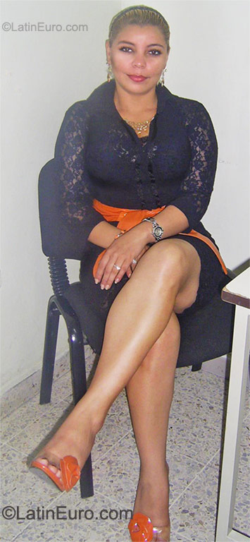 Date this foxy Honduras girl Cris from Tegucigalpa HN561