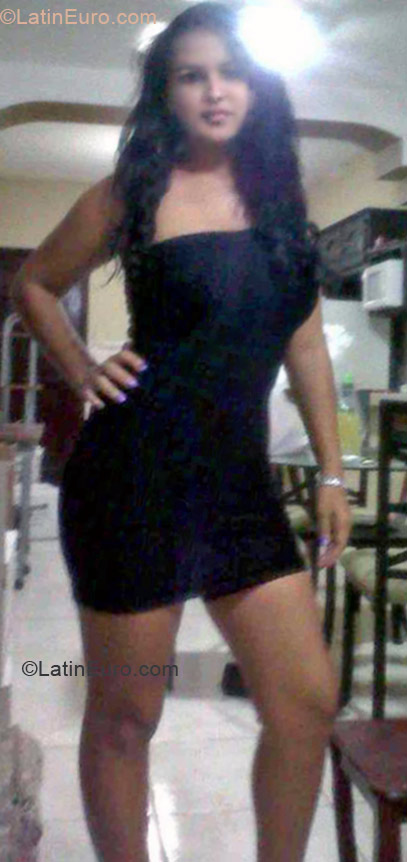 Date this delightful Honduras girl Dalila from San Pedro Sula HN1378