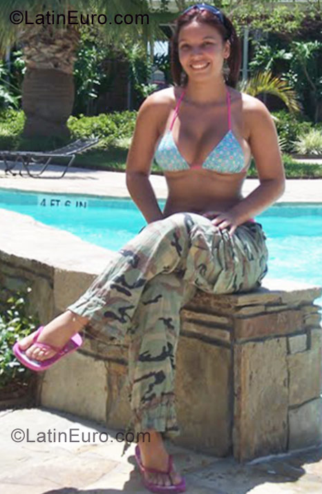 Date this delightful Brazil girl Emilse from Belo Horizonte BR6370