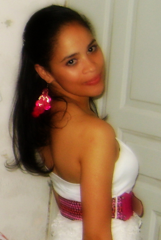 Date this pretty United States girl Tatamona from Florida US12443