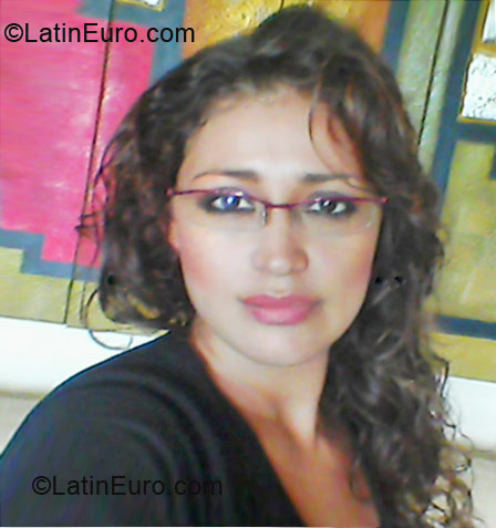 Date this funny Panama girl Yohana from Panama City PA260