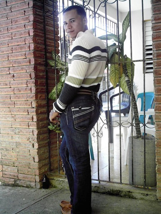 Date this gorgeous Dominican Republic man Elpequenogigant from Santiago, Rep. Dom. DO10572