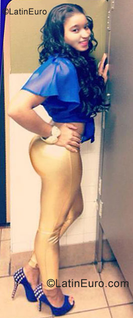 Date this young Jamaica girl Shawna from Kingston JM459