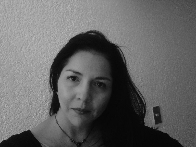 Date this happy United States girl Flor19 from Foster City US12517