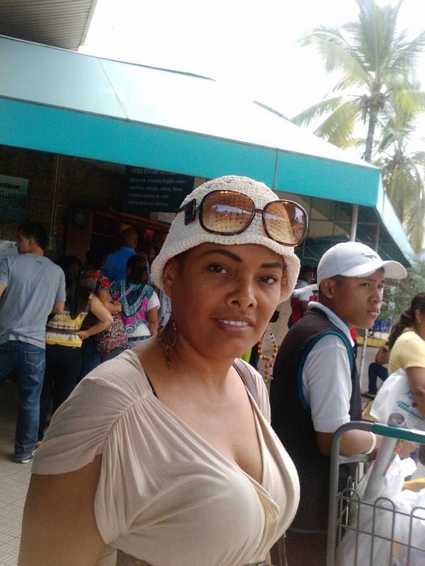 Date this fun Panama girl Lorena from Panama PA265