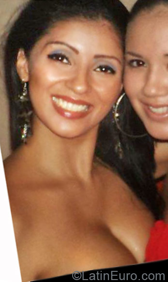 Date this charming Costa Rica girl Laura from San Jose CR210