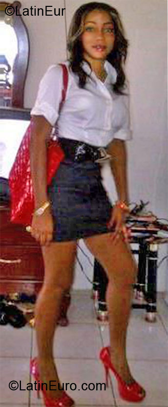 Date this lovely Jamaica girl Sandy from St. Elizabeth JM492