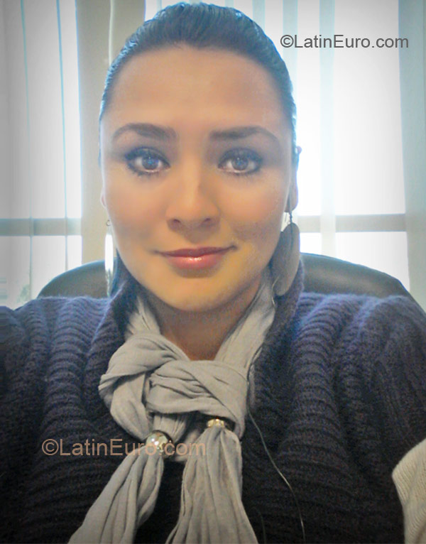 Date this fun Mexico girl Monica from Guadalajara MX691