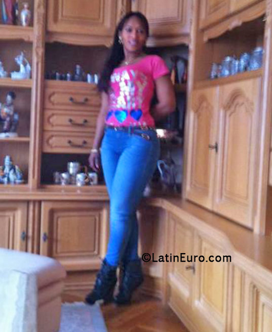 Date this lovely Spain girl Francia17 from Huesca ES236
