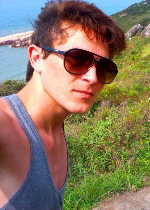 Date this attractive Brazil man Petters from Florianópolis BR6733