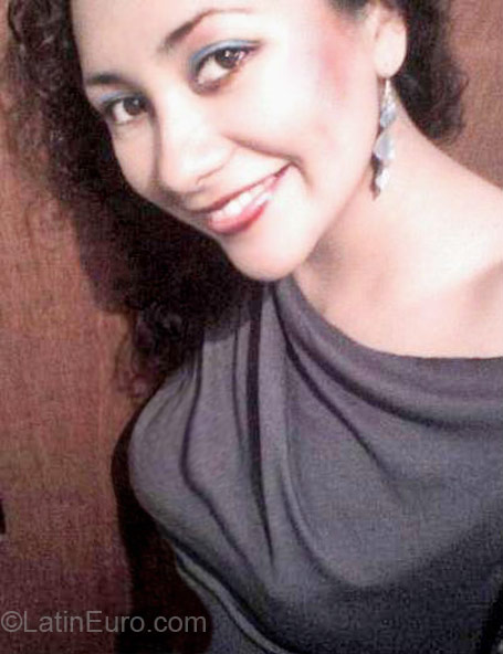 Date this charming Peru girl Karol from Lima PE590