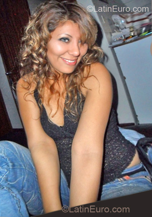 Date this hot Peru girl Kat from Lima PE652