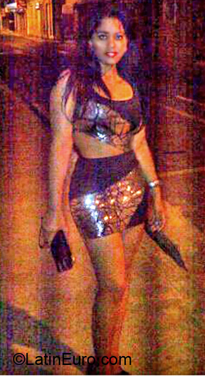 Date this georgeous Dominican Republic girl Alveri from San Francisco De Macoris DO11483