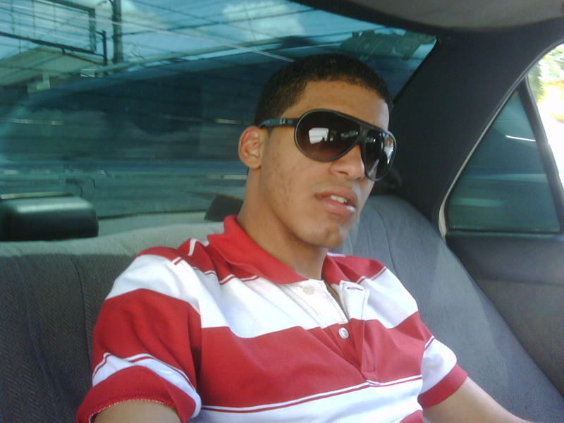 Date this athletic Dominican Republic man EURY from Santiago DO11502
